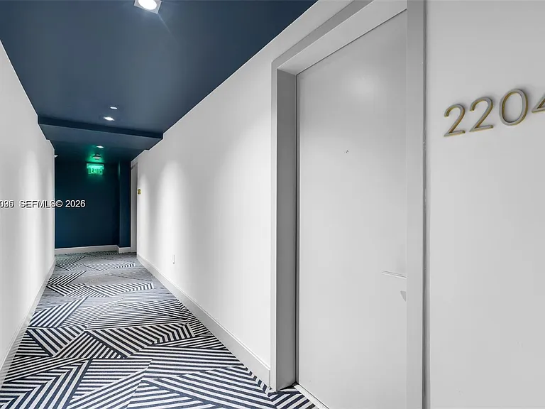 45 SW 9th St #2204 — Photo 2