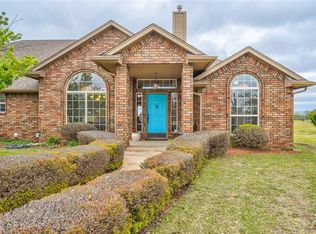 5700 Regan Rd, Mustang, OK 73064