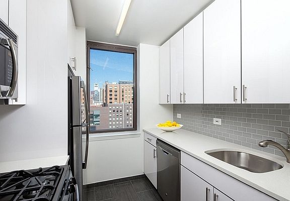 3rd image of 520 W 43rd St APT 14D