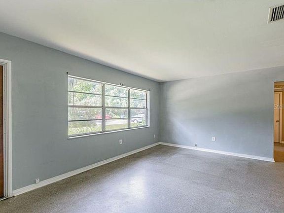 3rd image of 3014 E Jean St