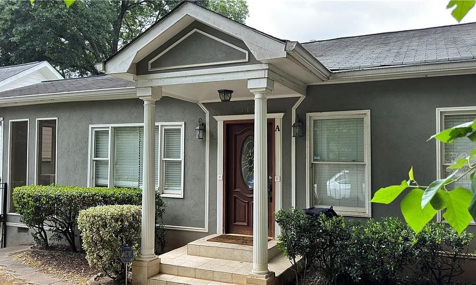 1st image of 507 Boulevard Pl NE