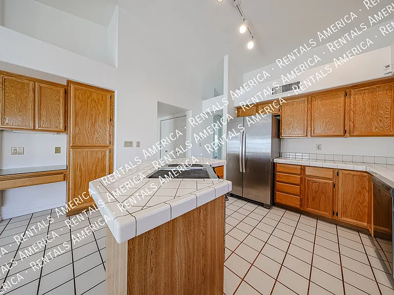 15831 N 6th Ave — Photo 14