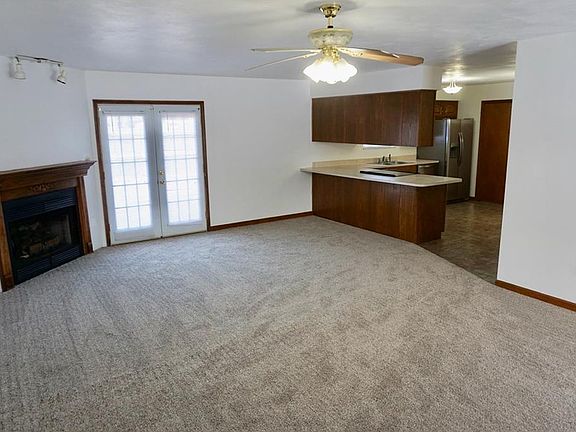 3rd image of 788 Leatherwood Dr
