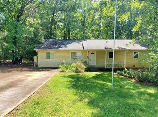 5951 Warpath Rd, Flowery Branch, GA 30542