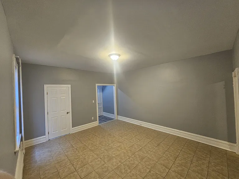 134 W Douglass St #1 — Photo 9