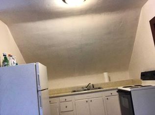 716 12th Ave APT 5, Huntington, WV 25701