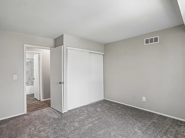 Midtown Park Apartments — Photo 70