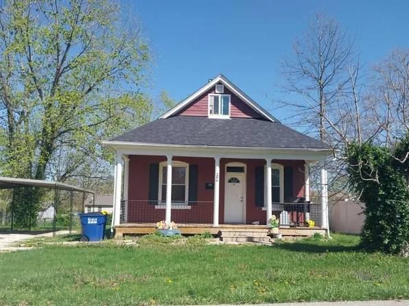 304 McKinley Ave, Warrenton, MO 63383