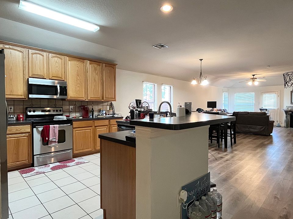 1st image of 3604 Goldstone Dr