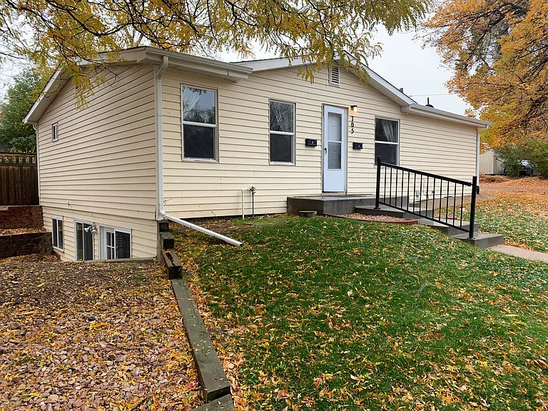 705 Maple St #A — Photo 1