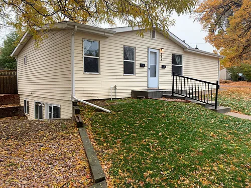 705 Maple St Photo 1