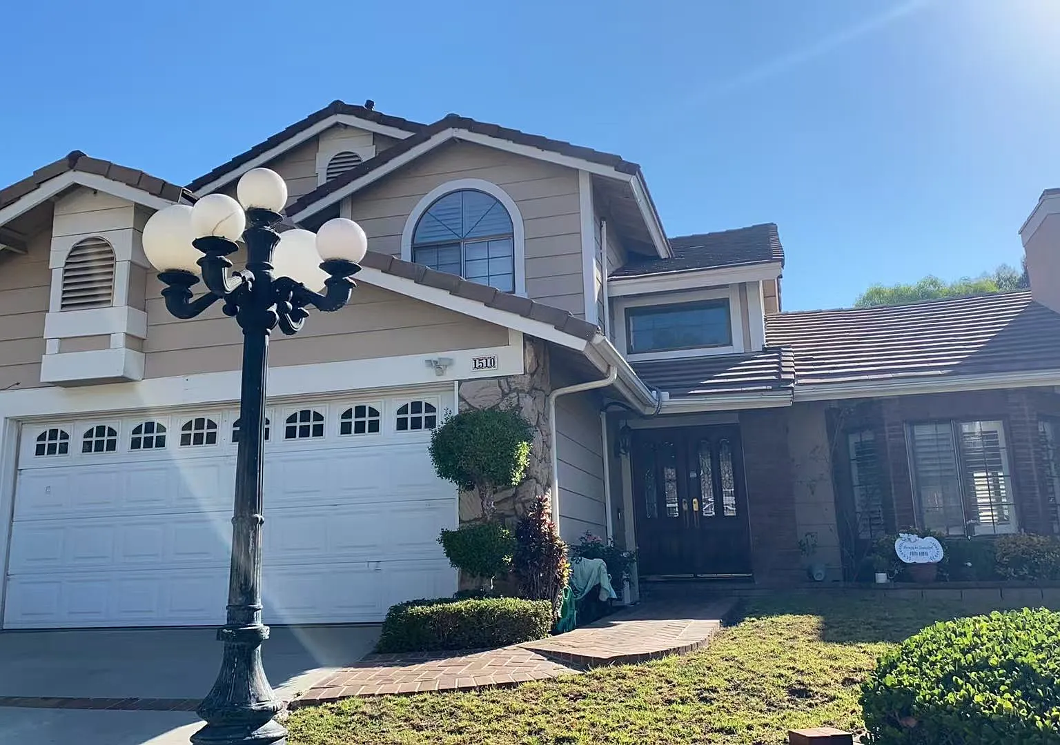 1 bed, 2303 sqft, $900 — Photo 1