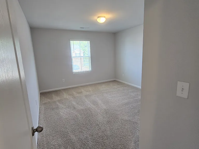 129 Maple Tree Ln — Photo 25