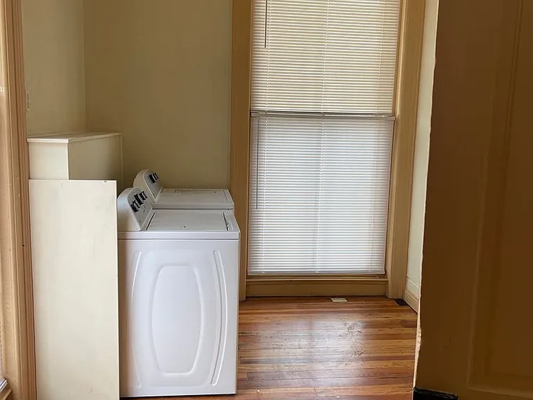 204 N Mulberry St — Photo 6