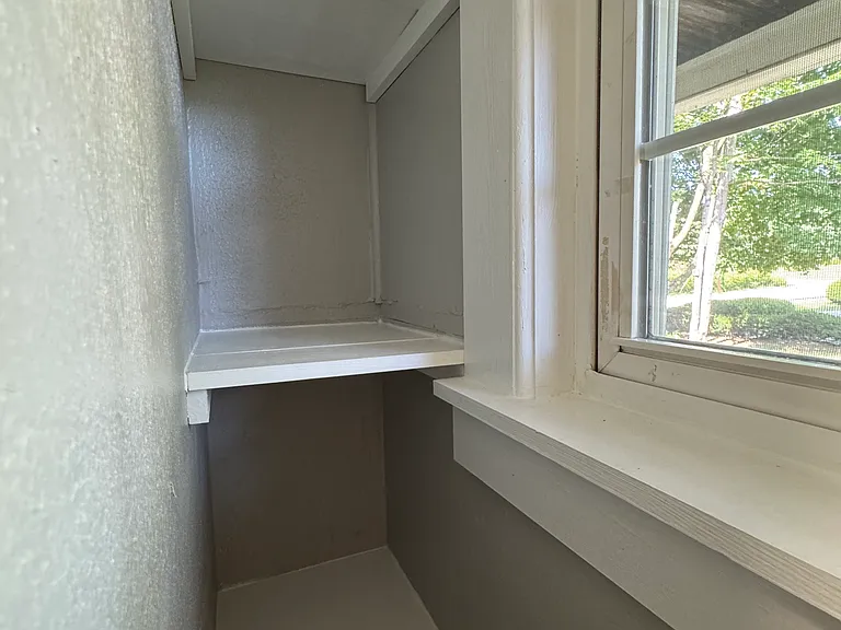 37 Courtland St #C — Photo 19