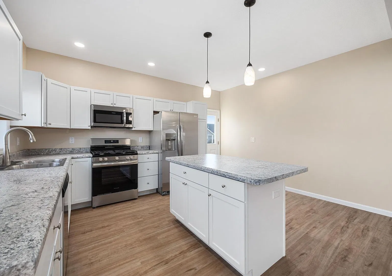 Brand New Construction Home for Rent Washington, IL! — Photo 3