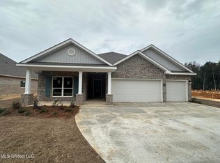 5412 E Belle Fontaine Rd, Ocean Springs, MS 39564