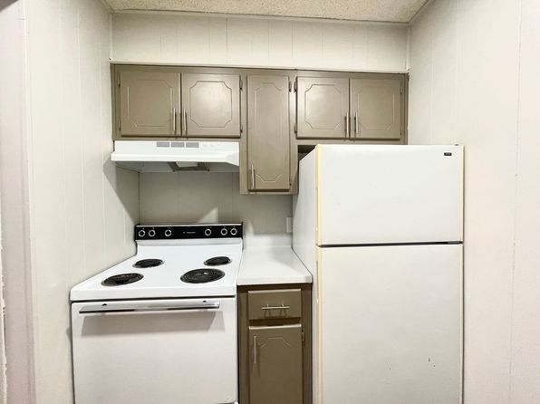 301 E 4th St APT 5
