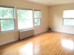 839 Mulford St APT 1, Evanston, IL 60202