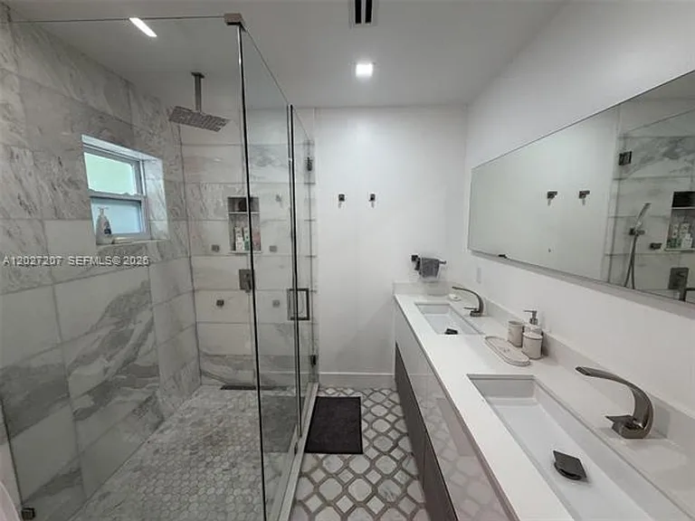 665 Allendale Rd — Photo 3