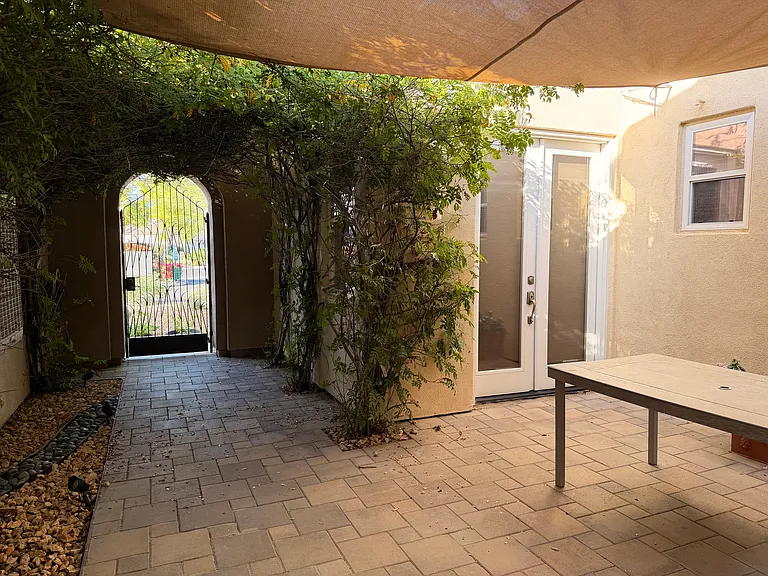 48 Via Bella — Photo 2