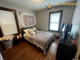 47 Bogle St, Fall River, MA