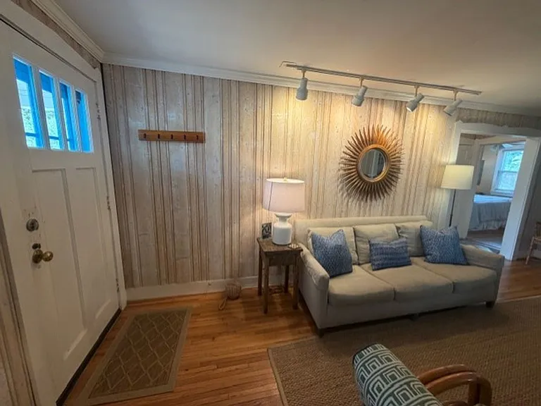 8504 Atlantic Ave — Photo 5