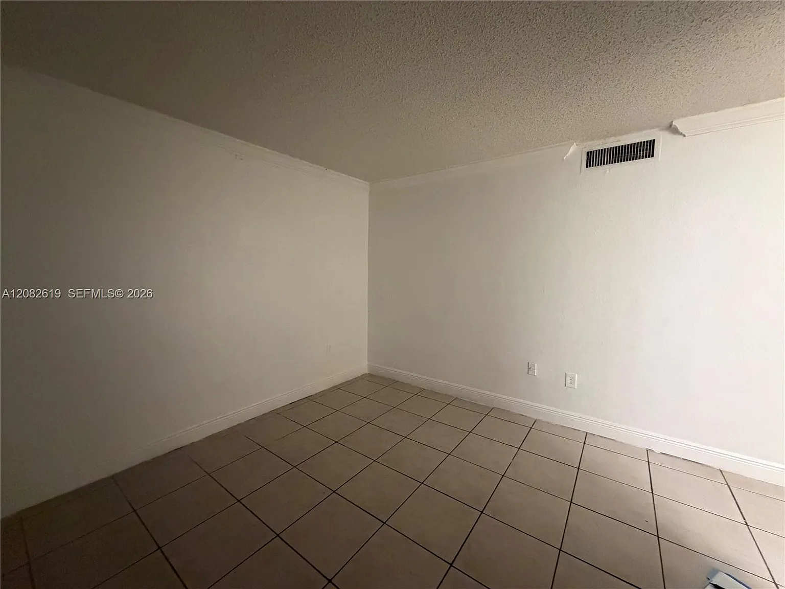 Diane Condo — Photo 3