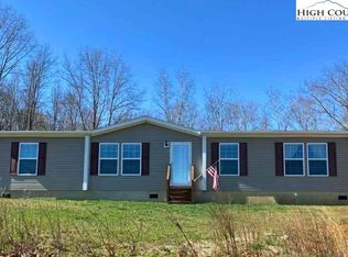 209 Walnut Ln, Sparta, NC 28675