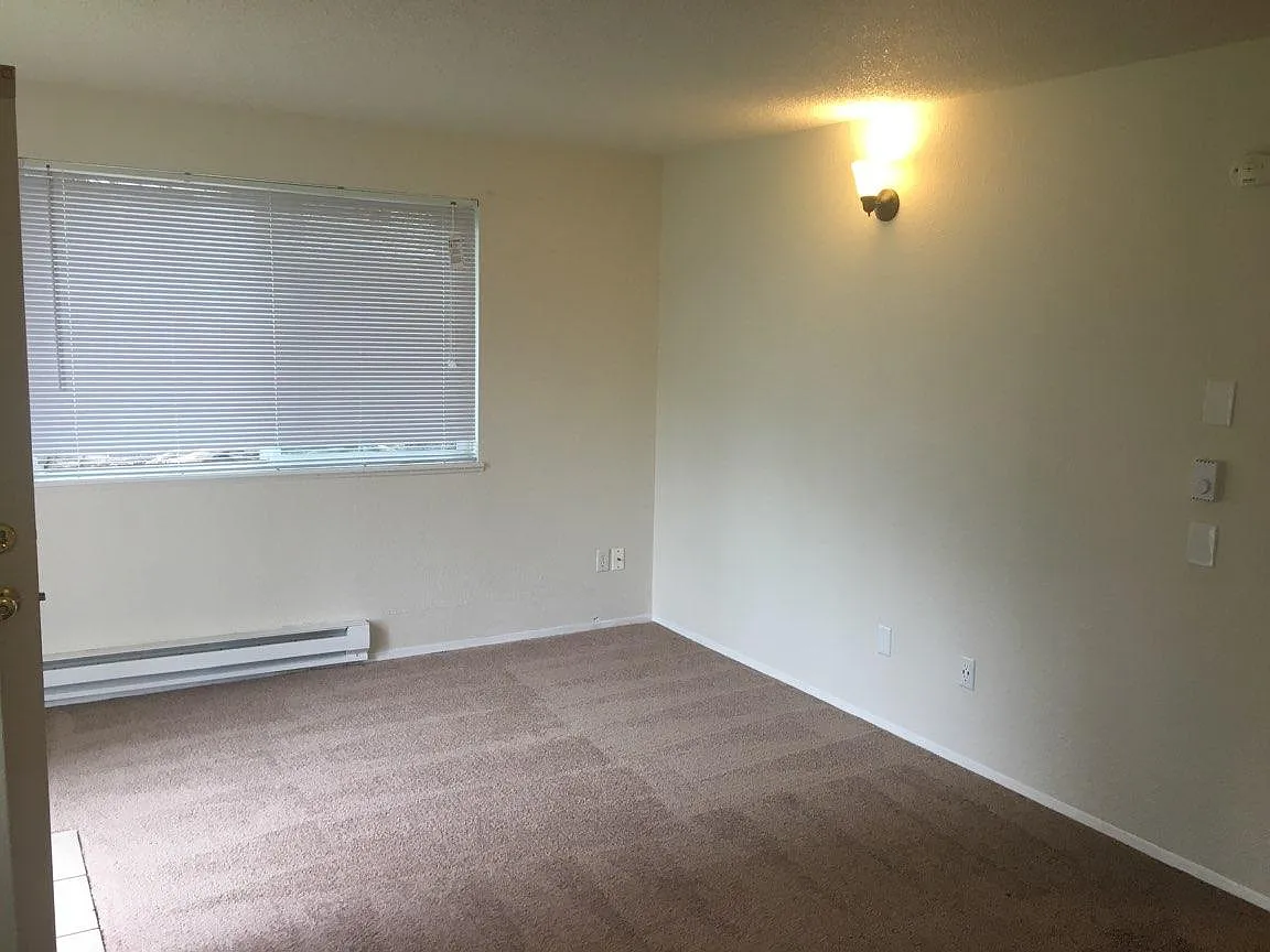 13501 98th Avenue Ct E — Photo 3