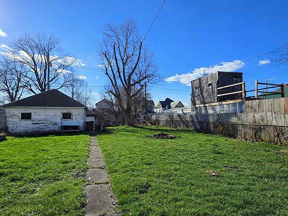 4th image of 312 N 13th St