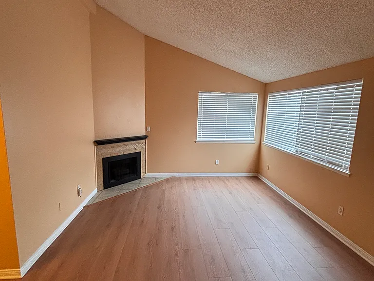 44532 15th St E #8 — Photo 6