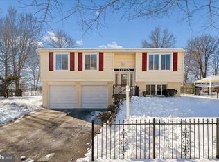 12705 Windbrook Dr, Clinton, MD 20735