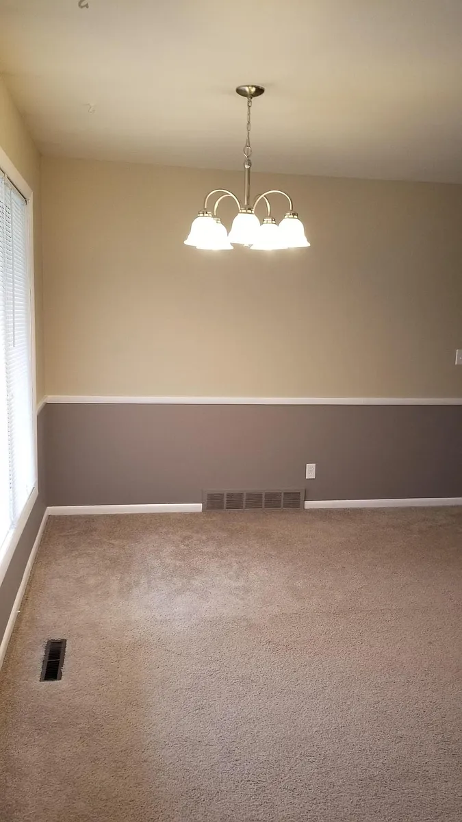 Building Photo - 419 S Walnut Ave #13