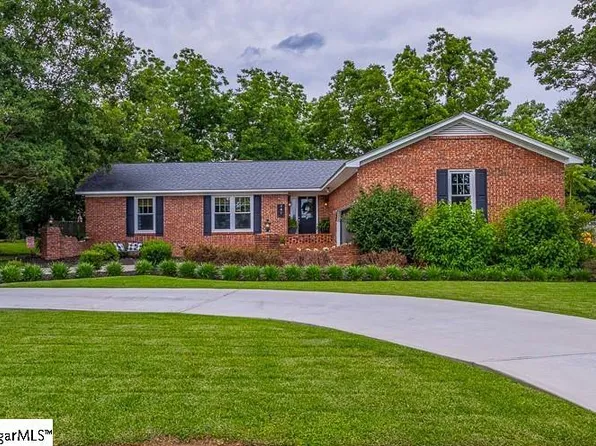 301 Devenger Rd, Greer, SC 29650