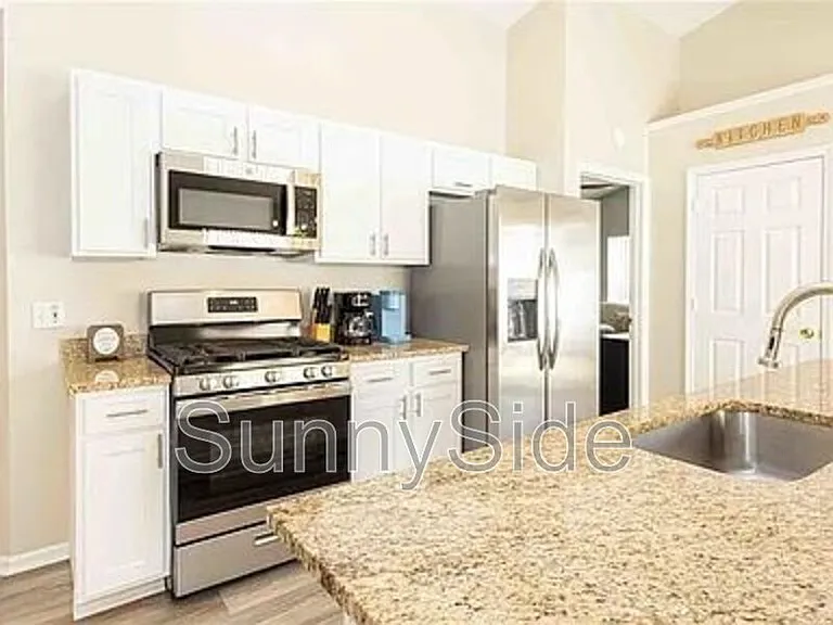 131 Sonja Cir — Photo 10