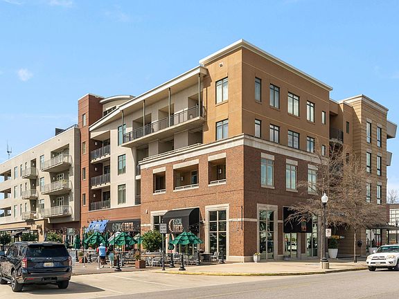 2nd image of 1831 28th Ave S APT 420