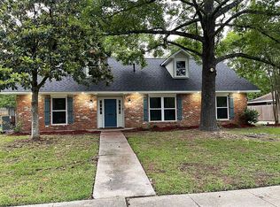 1482 McMichael Dr, Baton Rouge, LA 70815