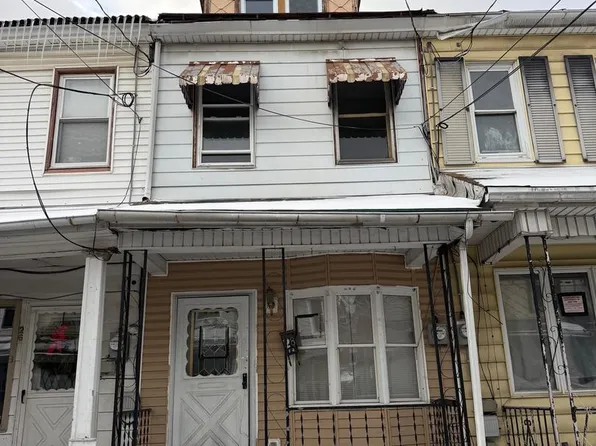 28 N Rock St, Shamokin, PA 17872