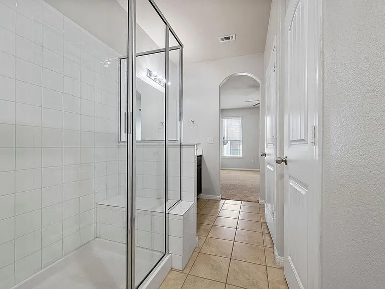 711 Katmai Cir — Photo 25
