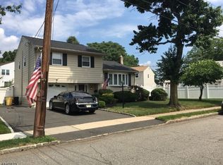 313 Reindel Pl, Roselle Park, NJ 07204