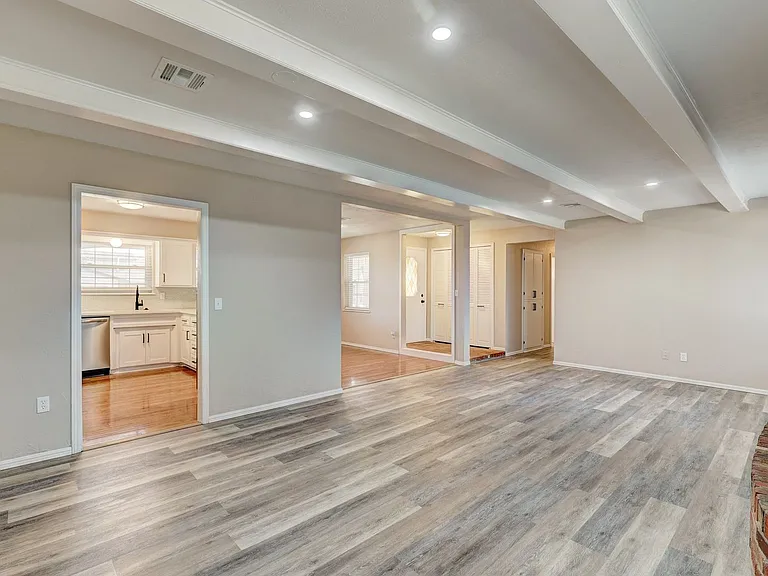 206 Del Mar Dr — Photo 6