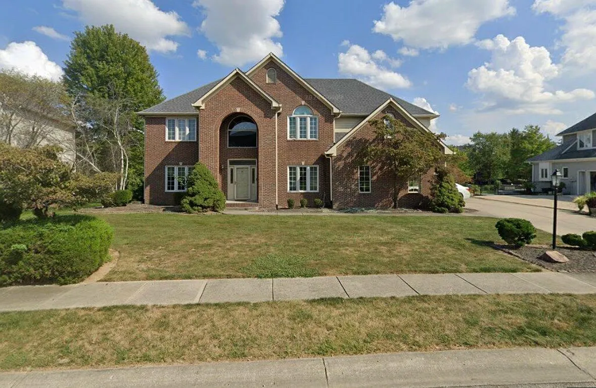 4 bed, 4202 sqft, $2,900 — Photo 1