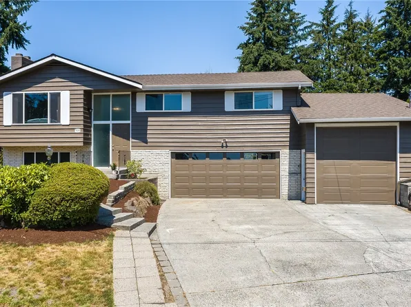 909 213th Place SW, Lynnwood, WA 98036