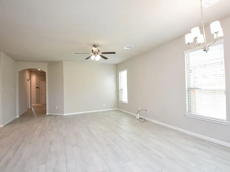1428 Sundown Glen Ln — Photo 5