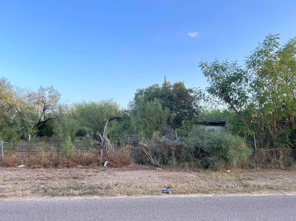 916 Villa Ave, Zapata, TX 78076