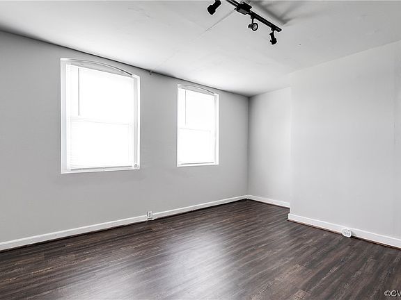 4th image of 1614 Maury St