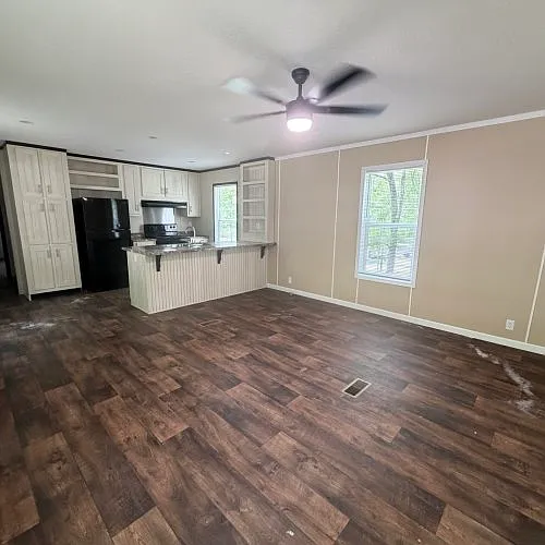 103 Andrew Ave — Photo 4