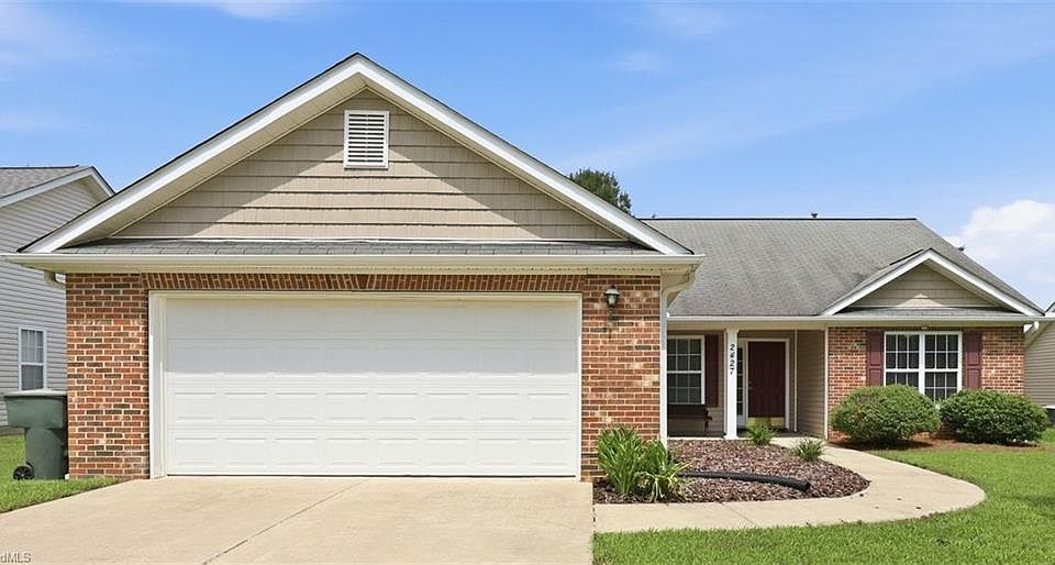 1st image of 2427 Pepperstone Dr
