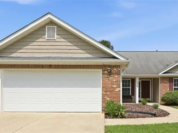 2427 Pepperstone Dr, Graham, NC 27253